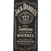 Frente del estuche Jack Daniel's Old No. 7 y vaso de whiskey